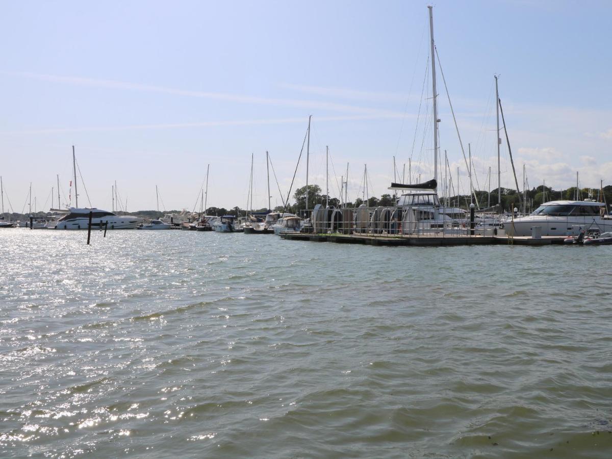 Solent Breezes, Caravan 108 Villa Саутхамптън Екстериор снимка